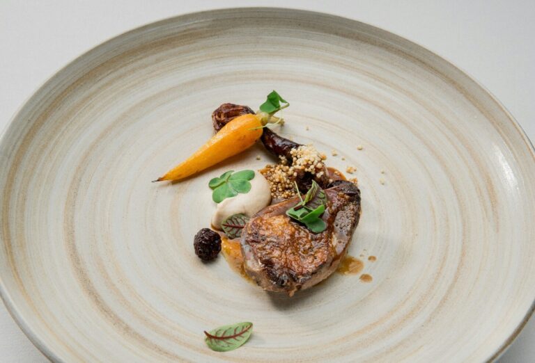 Fine Dining in SG : Michelin-starred chefs crafting world-class culinary experiences across Singapore
