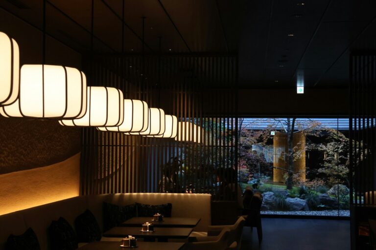 Fine dining restaurants in SG : Luxurious dining space showcasing modern culinary artistry