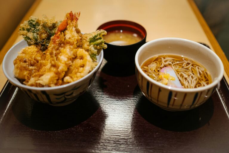 Best food in SG : A beautifully arranged set of crispy tempura served with steaming udon noodles in a Japanese restaurant.